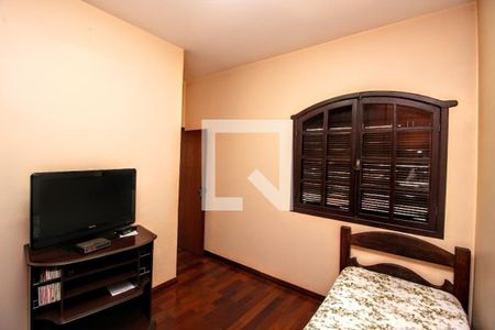 Casa à venda com 250m², 4 quartos e 2 vagas