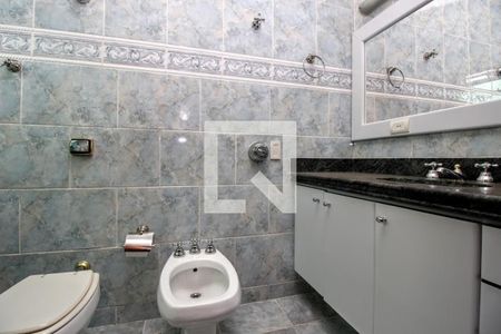 Casa à venda com 250m², 4 quartos e 2 vagas