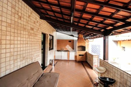 Casa à venda com 250m², 4 quartos e 2 vagas