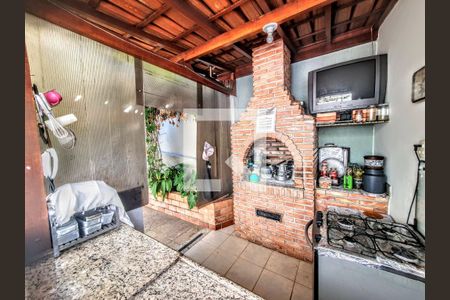 Casa à venda com 240m², 3 quartos e 3 vagas