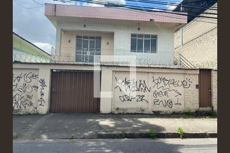 Casa à venda com 364m², 4 quartos e 3 vagas