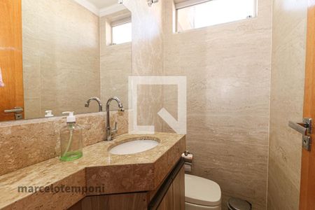 Casa à venda com 180m², 3 quartos e 6 vagas