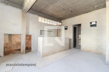 Casa à venda com 180m², 3 quartos e 6 vagas