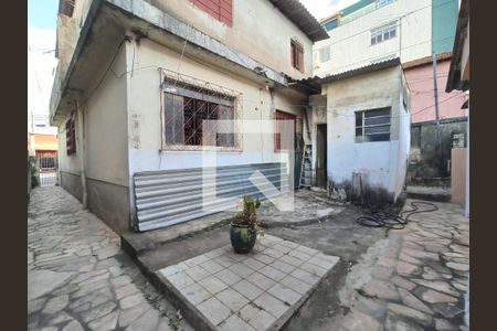Casa à venda com 316m², 4 quartos e 2 vagas