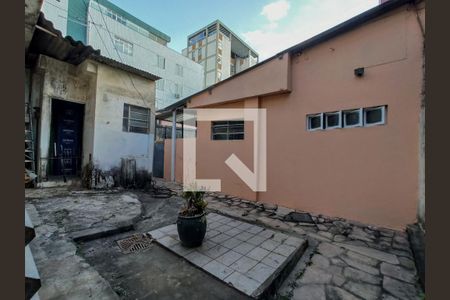 Casa à venda com 316m², 4 quartos e 2 vagas