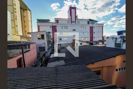Casa à venda com 316m², 4 quartos e 2 vagas