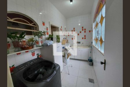 Casa à venda com 351m², 4 quartos e 4 vagas