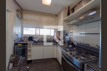 Apartamento à venda com 165m², 2 quartos e 3 vagas