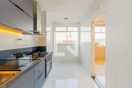 Apartamento à venda com 140m², 3 quartos e 1 vaga