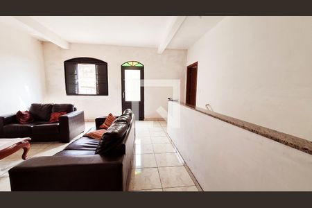 Casa à venda com 236m², 3 quartos e 4 vagas