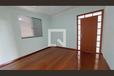 Apartamento à venda com 4 quartos, 133m² em Padre Eustáquio, Belo Horizonte
