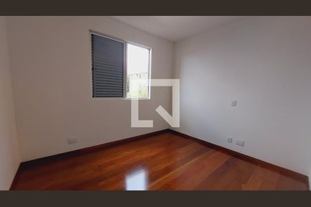 Apartamento à venda com 4 quartos, 133m² em Padre Eustáquio, Belo Horizonte