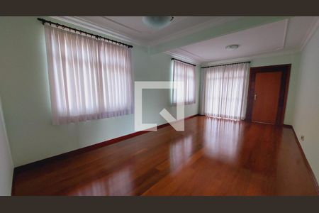 Apartamento à venda com 4 quartos, 133m² em Padre Eustáquio, Belo Horizonte