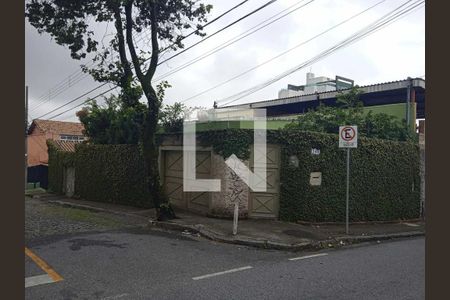 Casa à venda com 240m², 2 quartos e 4 vagas