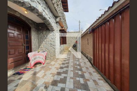 Casa à venda com 427m², 5 quartos e 3 vagas