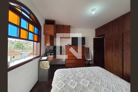 Casa à venda com 427m², 5 quartos e 3 vagas