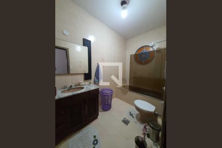 Casa à venda com 427m², 5 quartos e 3 vagas