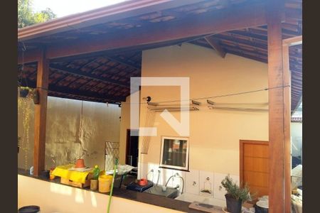 Casa à venda com 280m², 4 quartos e 2 vagas