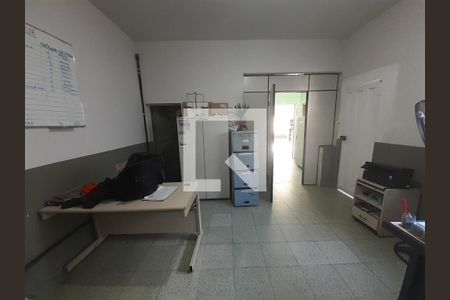 Casa à venda com 654m², 4 quartos e 3 vagas
