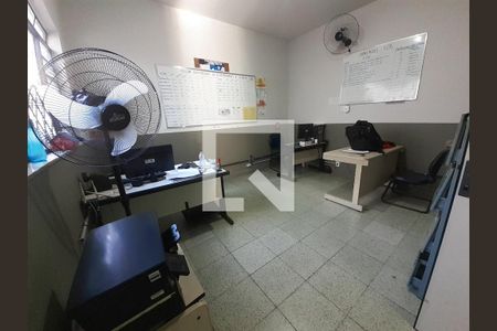 Casa à venda com 654m², 4 quartos e 3 vagas