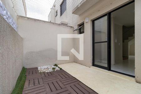 Casa de condomínio à venda com 89m², 2 quartos e 1 vaga Casa de condomínio à venda com 89m², 2 quartos e 1 vagaQuintal