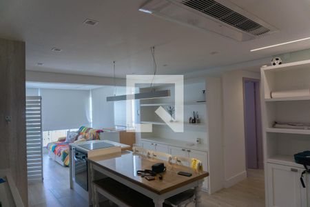 Sala/Cozinha de apartamento para alugar com 2 quartos, 69m² em Bela Vista, São Paulo