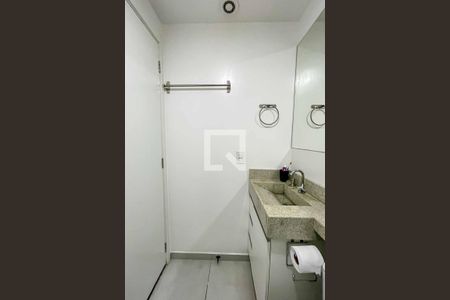 Apartamento à venda com 38m², 2 quartos e 1 vagaBanheiro 