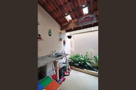 Casa à venda com 161m², 3 quartos e 4 vagasÁrea gourmet