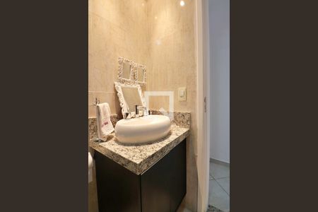 Casa à venda com 161m², 3 quartos e 4 vagasBanheiro Social