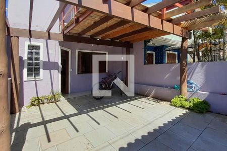 Casa à venda com 105m², 2 quartos e 2 vagas Casa à venda com 105m², 2 quartos e 2 vagasGaragem