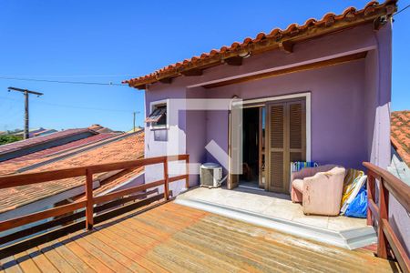 Casa à venda com 105m², 2 quartos e 2 vagas Casa à venda com 105m², 2 quartos e 2 vagasVaranda