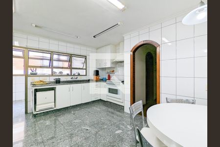 Apartamento à venda com 260m², 4 quartos e 3 vagas