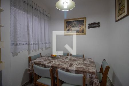 Casa à venda com 256m², 3 quartos e 3 vagas