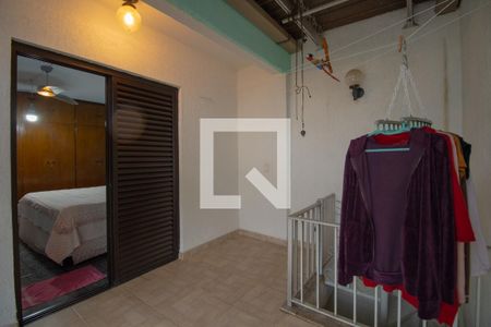 Casa à venda com 256m², 3 quartos e 3 vagas
