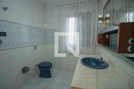 Casa à venda com 256m², 3 quartos e 3 vagas