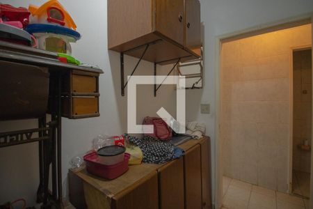 Casa à venda com 256m², 3 quartos e 3 vagas