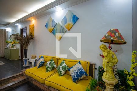 Casa à venda com 256m², 3 quartos e 3 vagas