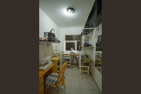 Casa à venda com 256m², 3 quartos e 3 vagas