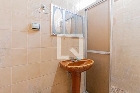 Casa à venda com 109m², 4 quartos e 1 vaga Casa à venda com 109m², 4 quartos e 1 vagaBanheiro