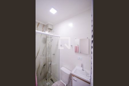 Banheiro de kitnet/studio para alugar com 1 quarto, 18m² em Aclimação, São Paulo