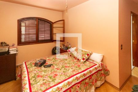 Casa à venda com 440m², 5 quartos e 8 vagas Casa à venda com 440m², 5 quartos e 8 vagasSuite 05