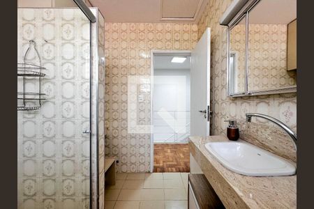 Casa à venda com 165m², 3 quartos e 2 vagasBanheiro