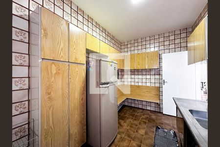 Casa à venda com 165m², 3 quartos e 2 vagasCozinha