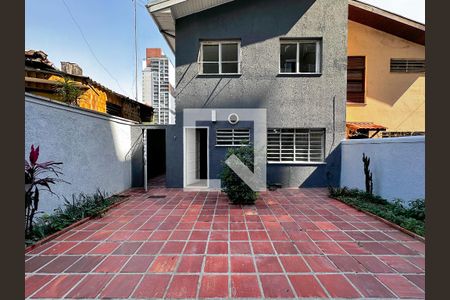 Casa à venda com 165m², 3 quartos e 2 vagasQuintal