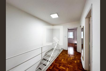 Casa à venda com 165m², 3 quartos e 2 vagasCorredor Quartos