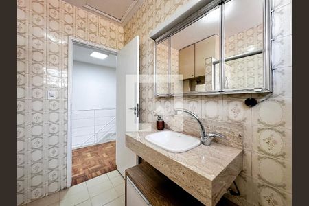 Casa à venda com 165m², 3 quartos e 2 vagasBanheiro