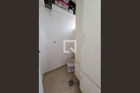 Apartamento à venda com 220m², 4 quartos e 2 vagasBanheiro de serviço