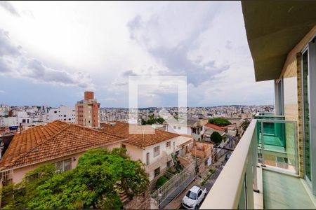 Apartamento à venda com 220m², 4 quartos e 2 vagasVista