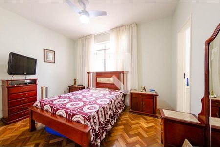 Apartamento à venda com 220m², 4 quartos e 2 vagasSuíte