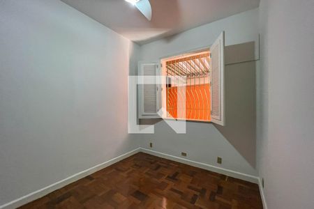 Casa à venda com 340m², 5 quartos e 2 vagasQuarto 2